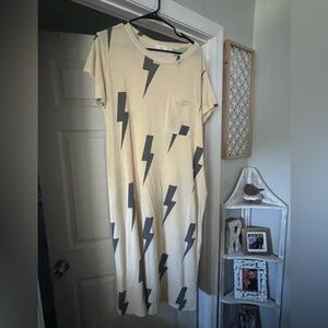 Easel Cream Midi Dress with Gray Lightning Bolts